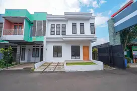 Rumah Minimalis 2 Lt 10 Menit ke Pintu Tol Brigif Dibantu KPR J-31779