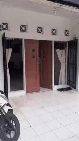 Rumah LT 100 Hadap Timur Dekat Bintaro 5 Menit ke RS Siap Huni J-27467