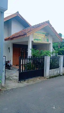 Rumah Minimalis LT 142 Dekat Gerbang Tol Kunciran 3 Siap Huni J-31581