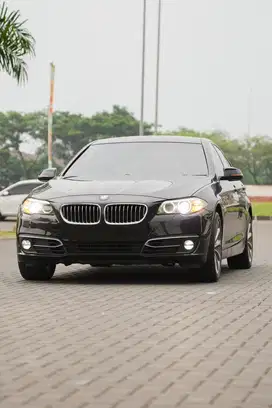 Nyaman! BMW 520i Luxury F10 LCI 2017 Mercy e250 w212 w213