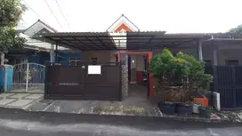 Rumah LT 120 Strategis 15 Menit ke Stasiun Rawa Buntu Bisa KPR J-28006