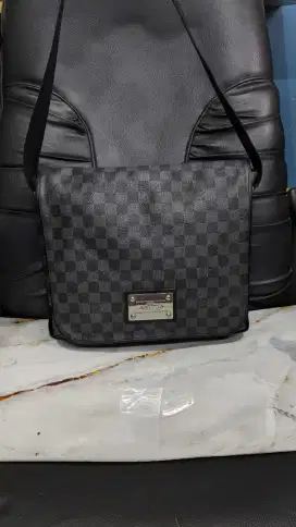 LOUIS VUITTON Inventeur Damier Shoulder Bag 100% AUTHENTIC ORIGINAL