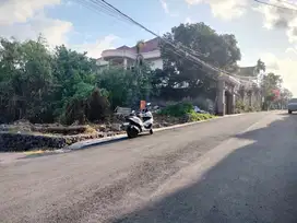 Tanah hook strategis 280m2 lebar17mtr elit mudutaki gatsu barat jl8mtr