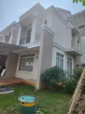 JUAL RUMAH GREENLAKECITY 10x12 WEST EUROPE HOOK