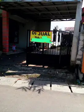 Rumah Luas 1 Lt 15 Menit ke RS Mitra Keluarga SHM Hadap Timur J-30596