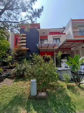 Dijual rumah furnis bebas banjir di Harapan Indah Cluster Taman Cemara