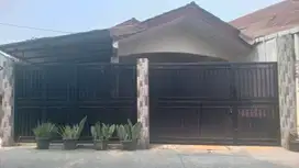Rumah Strategis Hadap Selatan dekat  Tamini Square Dibantu KPR J-31866