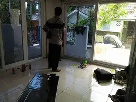 Jasa Pasang Sticker Kaca Film