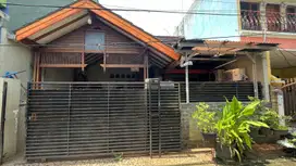 Jual Rumah Strategis 15 Mnt ke Grand Mall Bekasi Bebas Banjir J-32009