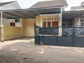 Disewakan rumah minimalis di selatan kampus uiiDisewakan rumah di sela