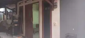 Rumah Di Batu Ampar 4 Bangunan Gandeng Jadi 1