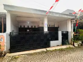 Dijual Cepat Rumah Lokasi Strategis anti banjir
