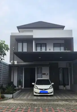 Disewakan Rumah Perum Grand Emerald K7