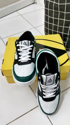 Sepatu kekinian AEROSTREET Hoops Hijau Putih hitam