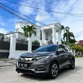 Honda hrv se cvt 2020 (Dp 30 jt)