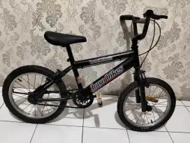 Sepeda BMX anak ukuran 16 untuk usia 4 sampai 7 tahun