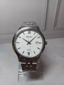 Seiko Quartz White Dial