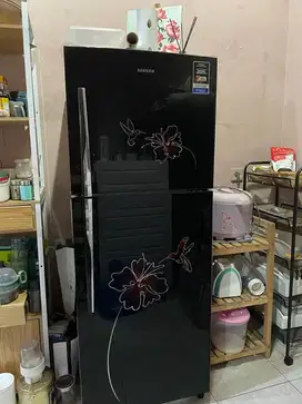 Sanken Kulkas 2 Pintu SK-G266AH-BK – Hitam, Bekas, Kondisi Bagus