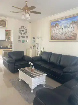 rumah keren dekat dengan BSD - JL. Raya Cisauk Lapan