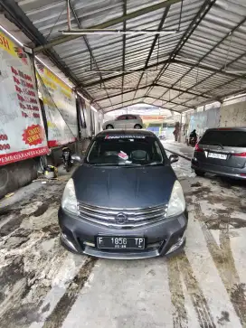 jual mobil sendiri LIVIna ultimate 2013 matic