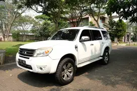 Ford Everest 2012 2500cc Solar XLT