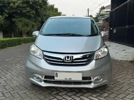 KM 77Rb‼️ Honda Freed PSD AC Double Facelift TH 2013 SILVER BEAT