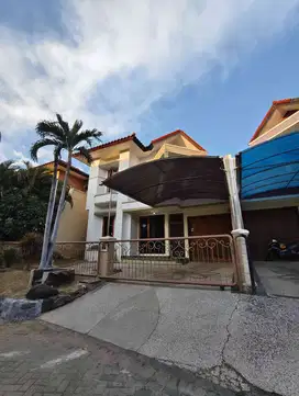 DISEWAKAN RUMAH DHARMAHUSADA REGENCY