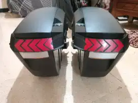 BOX SIDE SH23+bracket suzuki gsx s150