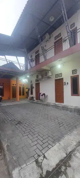 Rumah dan kost ekslusif jalan kabupaten dekat kampus ternama