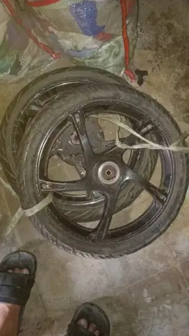 Velg Mio asli standar