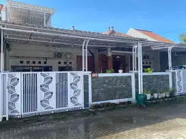 Rumah di jual Cepat, Daerah Perumahan, Dekat Jalan Jogja - Solo.