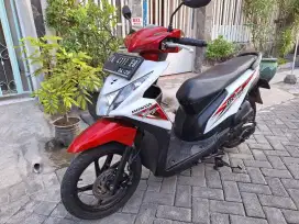 Honda beat 2016 km 17 rb kondisi sgt bagus samsat manyar