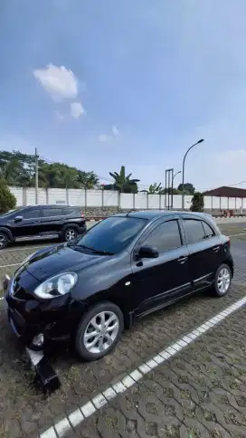 Nissan march 2014 pajak hidup dijual bukan pedangan
