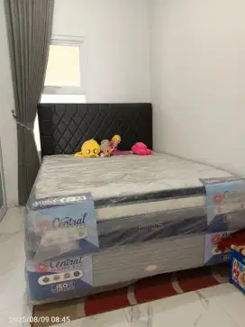 Dijual springbed central bekas rasa baru
