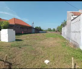 Pekarangan Nol jalan raya aspal desa