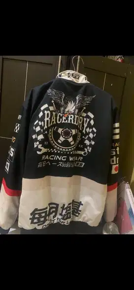 Jaket bomber race