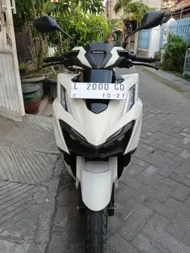 Vario 160 ABS 2022 km 25 rb kondisi sgt bagus samsat manyar