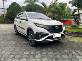 Rush TRD 1.5 manual 2018 km 80rb