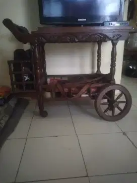 Meja tv kayu antik