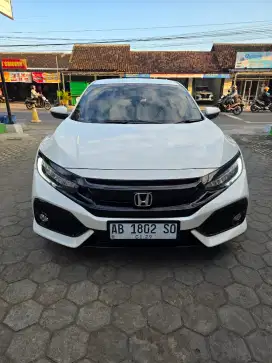 Civic turbo rs hatchback at tahun 2019