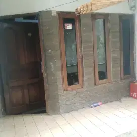 Rumah murah banget masuk mobil AJB di rempoa bintaro Jaksel