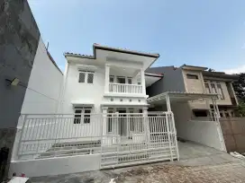Rumah siap huni di Pakuan 2, baru renovasi, 2 lt 3KM 3KT