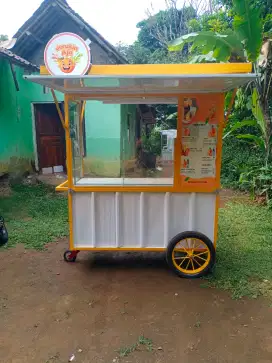 Gerobak container kekinian