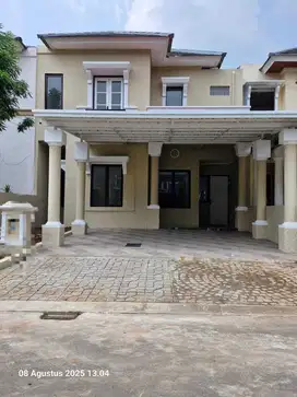 Dijual rumah di kota wisata siap huni full renovasi
