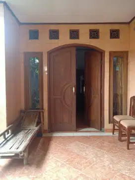 Turun Harga Rumah + 2 Kios di Jatibening