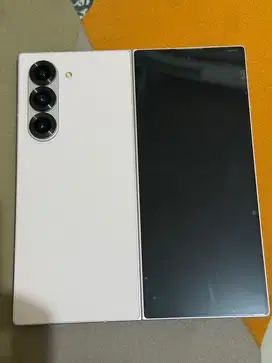 Samsung Z Fold 6