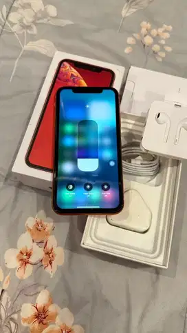 Dijual Iphone Xr Coral 128GB Mulus Lengkap Terdaftar