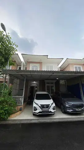 DIJUAL RUMAH TRIMEZIA GADING SERPONG