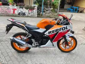 CBR THN 2016 plat AA Magelang