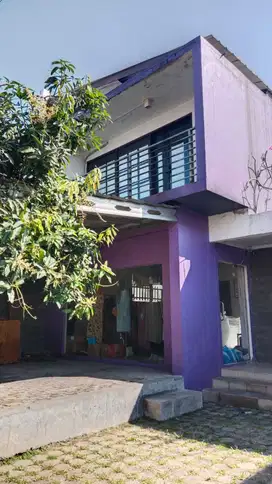Dijual Rumah Kost di Jl. Dakota Bandung, 3 Lantai Harga Nego